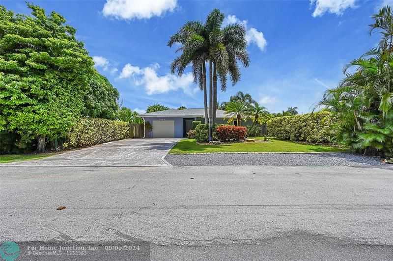 photo 3: 1660 NE 26th Way, Pompano Beach FL 33062