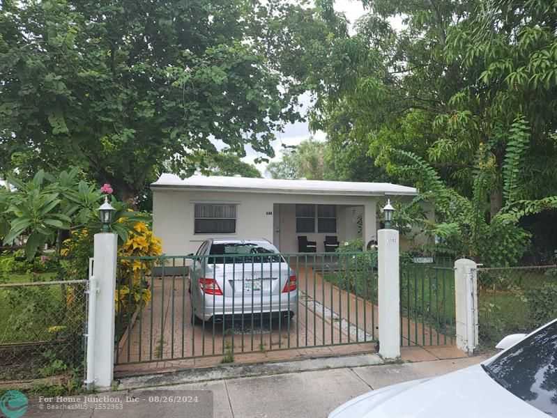 photo 3: 1142 NW 2nd Ave, Fort Lauderdale FL 33311