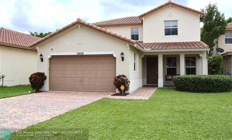 photo 3: 10608 NW 36th St, Coral Springs FL 33065