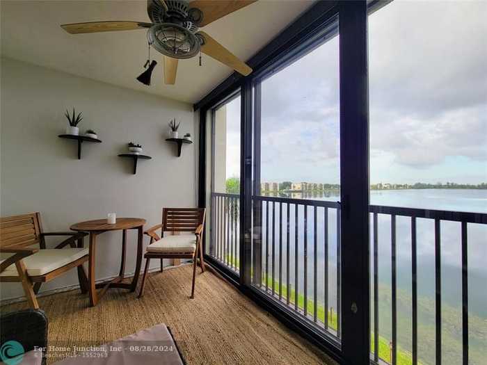 photo 1: 111 Lake Emerald Dr Unit 406, Oakland Park FL 33309