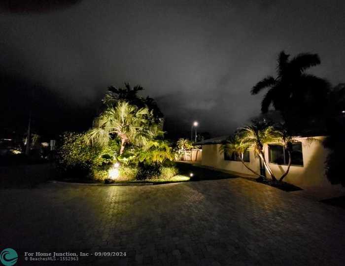 photo 40: 2040 Coral Gardens Dr, Wilton Manors FL 33306