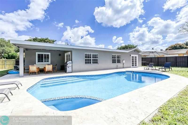 photo 1: 6731 NW 29th Ave, Fort Lauderdale FL 33309