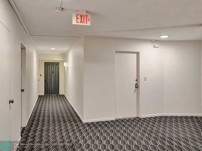 photo 19: 3430 Galt Ocean Dr Unit 311, Fort Lauderdale FL 33308