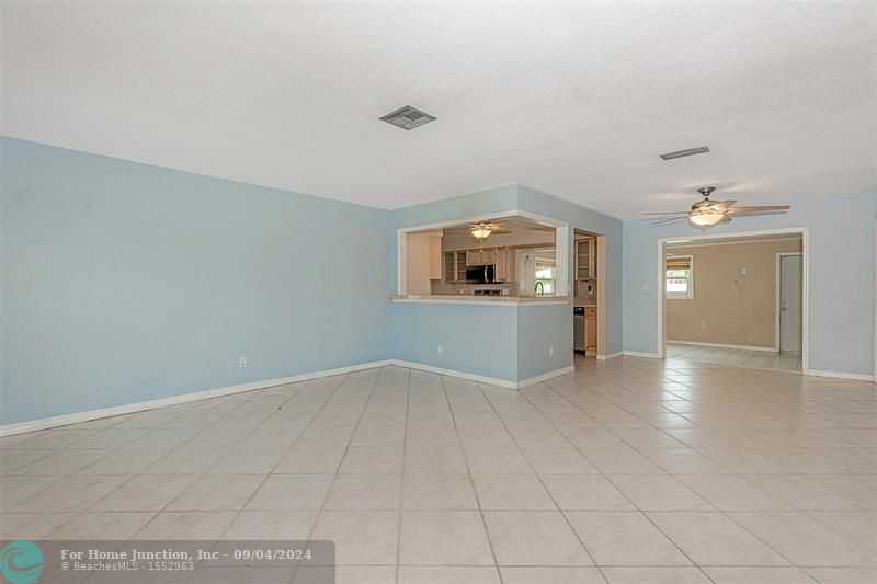 photo 3: 326 SE 3rd St, Dania Beach FL 33004