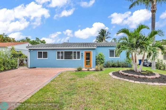 photo 2: 615 SW 20 Street, Fort Lauderdale FL 33315