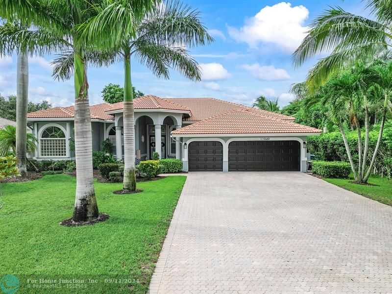 photo 3: 11949 NW 11th Ct, Coral Springs FL 33071