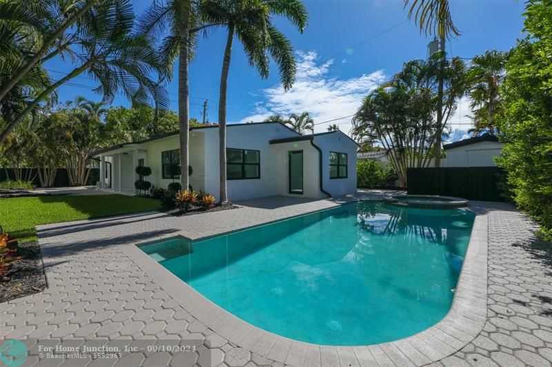 photo 1: 832 NE 19 TERRACE, Fort Lauderdale FL 33304