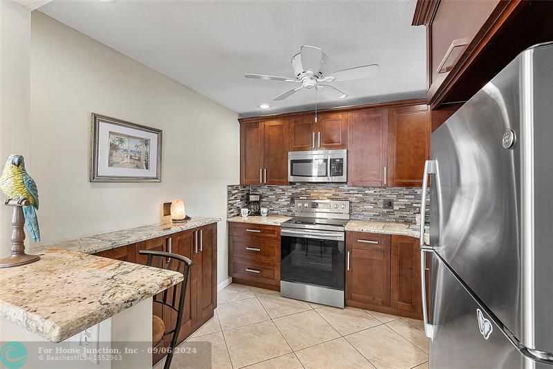 photo 3: 2849 Carambola Cir South Unit 19120, Coconut Creek FL 33066