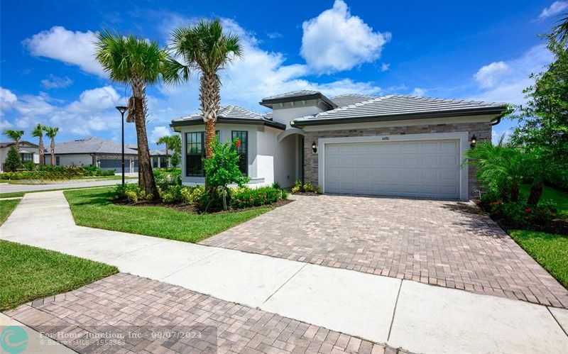 photo 1: 4490 Waterside Dr, Fort Lauderdale FL 33309