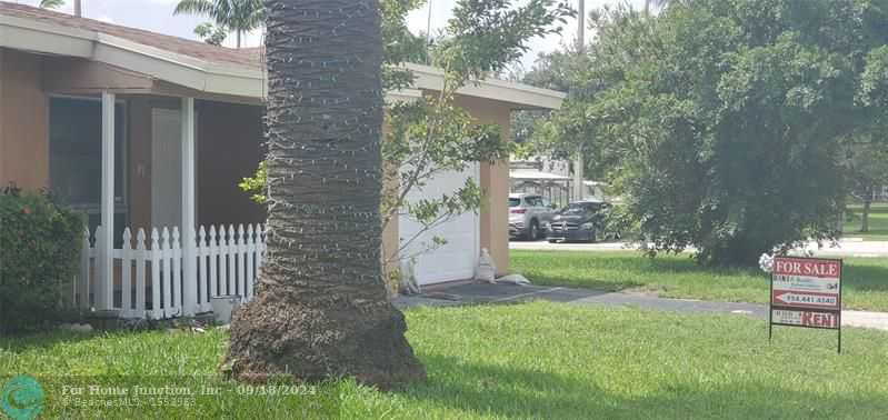 photo 1: 91 Fronton Blvd, Dania Beach FL 33004