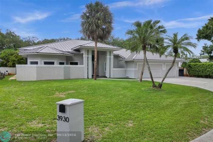 photo 2: 3930 Laurel Oak Way, Fort Lauderdale FL 33312