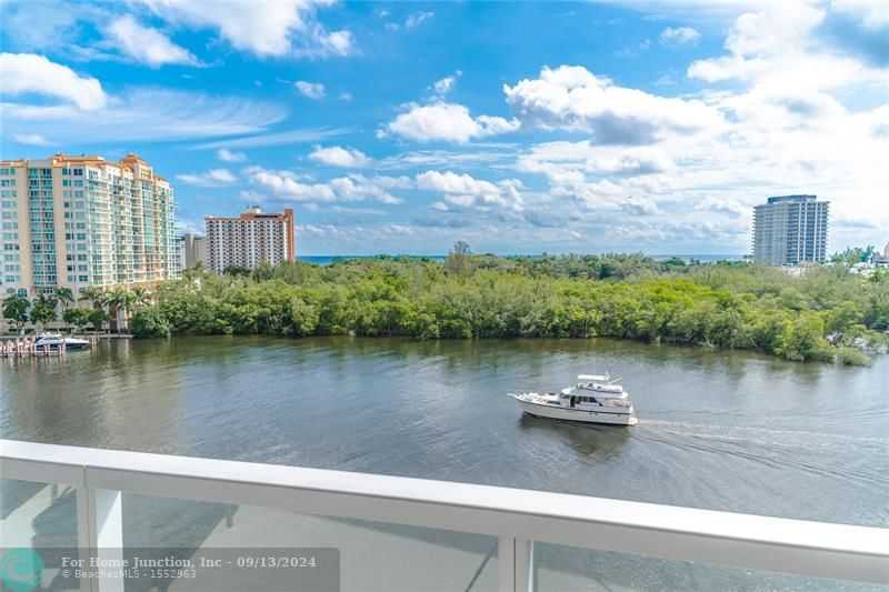 photo 1: 920 Intracoastal Drive Unit 702, Fort Lauderdale FL 33304