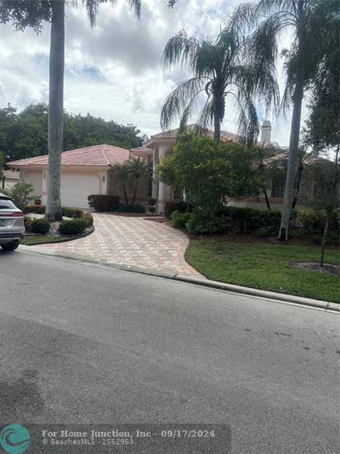 photo 1: 1812 NW 124th Ave, Coral Springs FL 33071