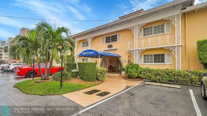 photo 1: 2864 NE 33rd Ct Unit 201, Fort Lauderdale FL 33306