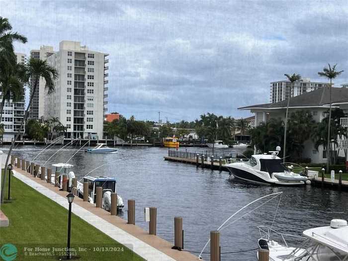 photo 31: 2864 NE 33rd Ct Unit 201, Fort Lauderdale FL 33306