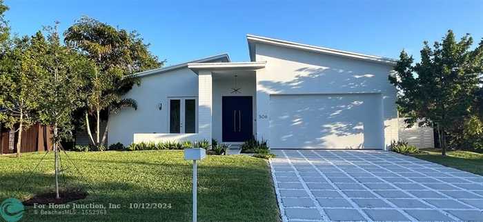 photo 1: 506 NE 25th St, Wilton Manors FL 33305