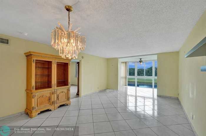 photo 1: 1550 NW 80th Ave Unit 305, Margate FL 33063