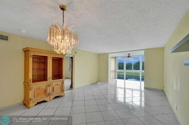 photo 2: 1550 NW 80th Ave Unit 305, Margate FL 33063