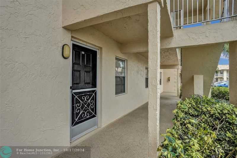 photo 3: 5531 Lakeside Dr Unit 103, Margate FL 33063