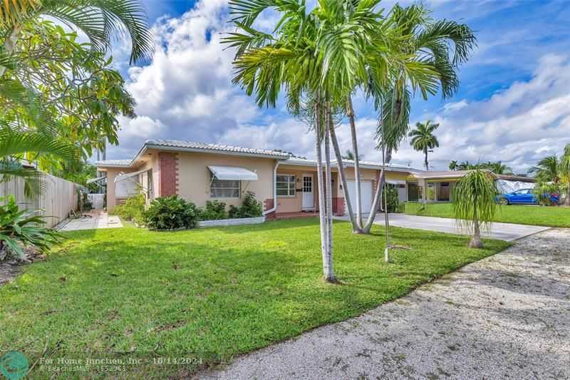 photo 3: 2001 NE 17th Way, Fort Lauderdale FL 33305