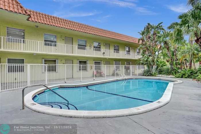 photo 32: 1125 NE 16th Pl Unit 112, Fort Lauderdale FL 33305