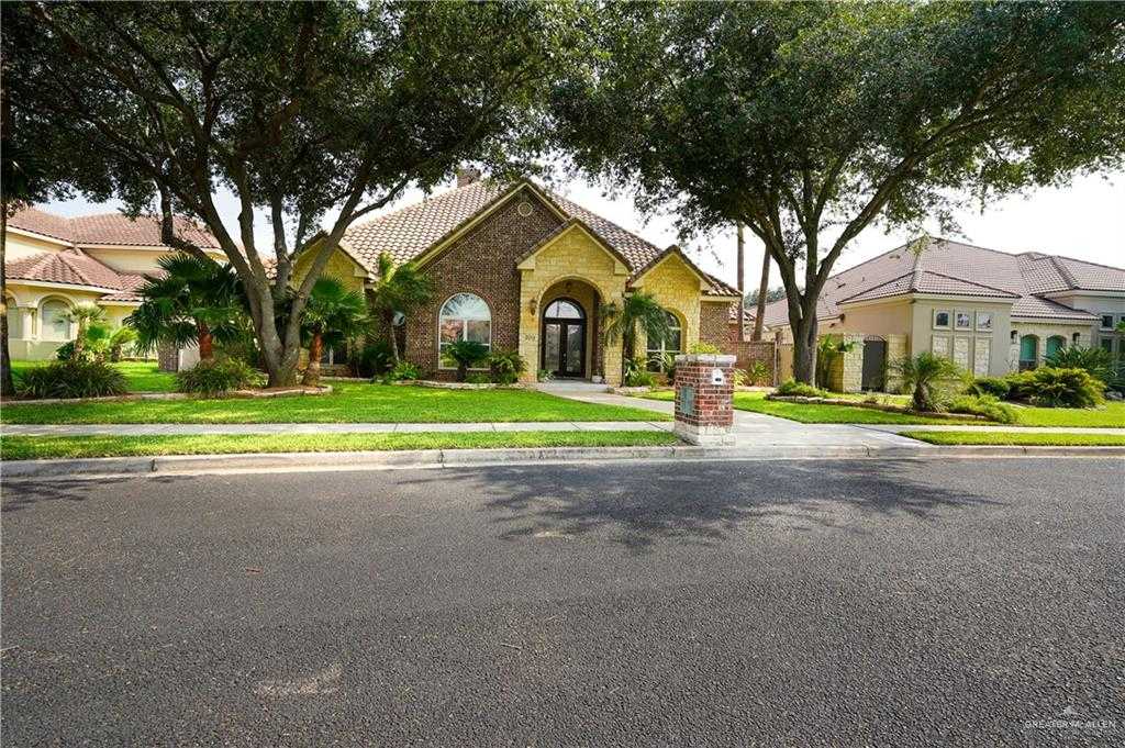 photo 2: 200 E Duke Avenue, McAllen TX 78504