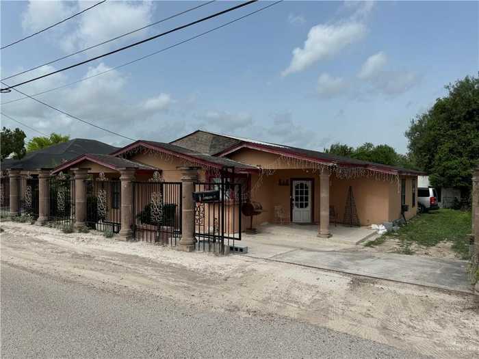 photo 1: 22 Ladrillera Street, Rio Grande City TX 78582