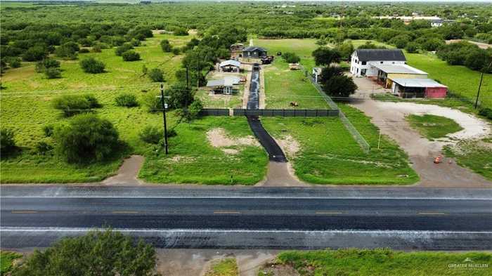 photo 5: 38307 Mile 7 Street, Penitas TX 78576