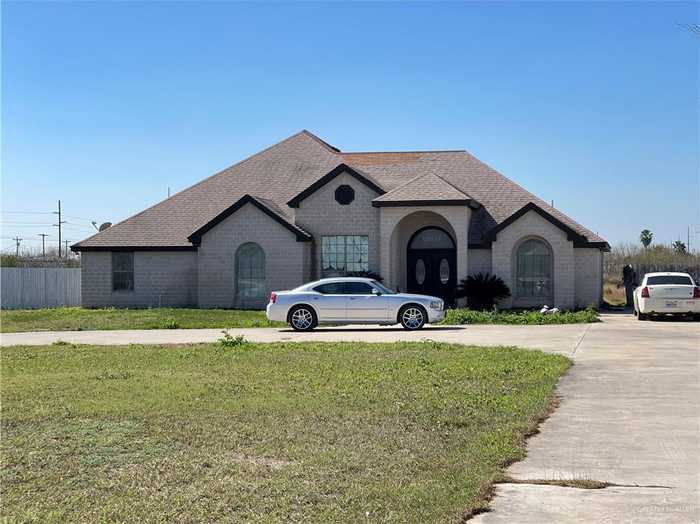 photo 2: 7410 Eden Street, Mercedes TX 78570