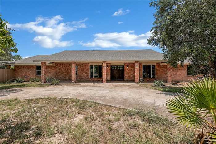 photo 1: 1115 S 8th Avenue, Edinburg TX 78539