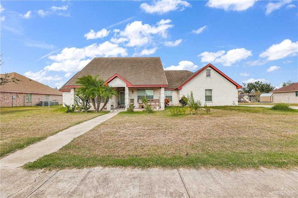 photo 1: 402 Mockingbird Lane, La Villa TX 78562