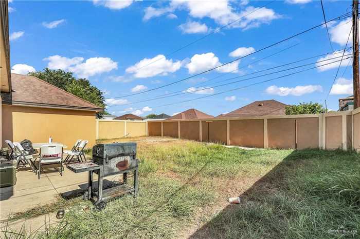 photo 13: 867 Hummingbird Street, Roma TX 78584