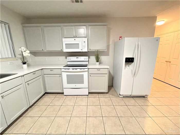 photo 2: 5409 N 35th Street, McAllen TX 78504