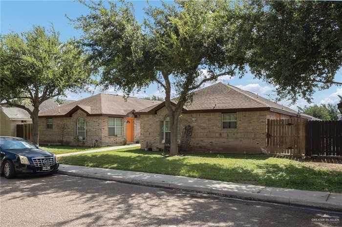 photo 1: 1706 Phoenix Street, Edinburg TX 78541