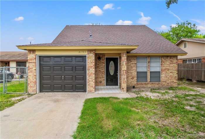 photo 1: 2105 Gull Avenue, McAllen TX 78504