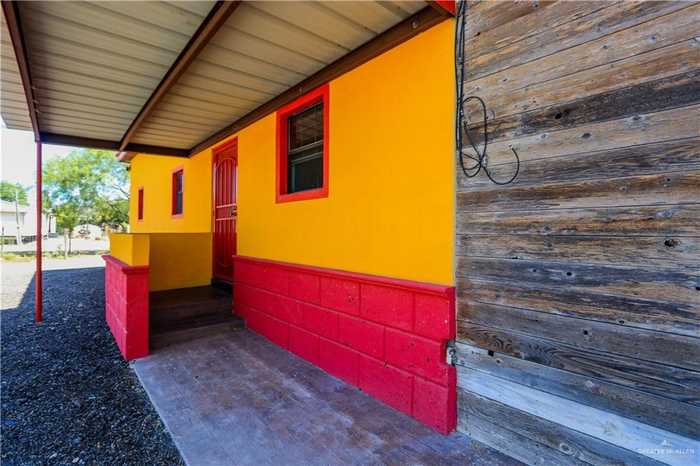 photo 2: 17504 Salida Del Sol Street, Penitas TX 78576