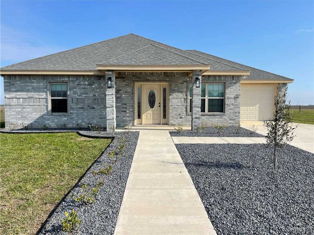 photo 1: 11108 Luisa Circle North, Mercedes TX 78570