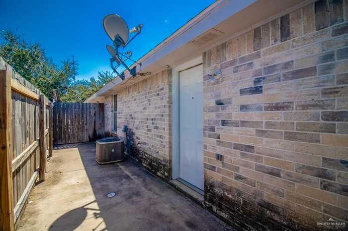 photo 2: 1505 Tampa Street, Edinburg TX 78541