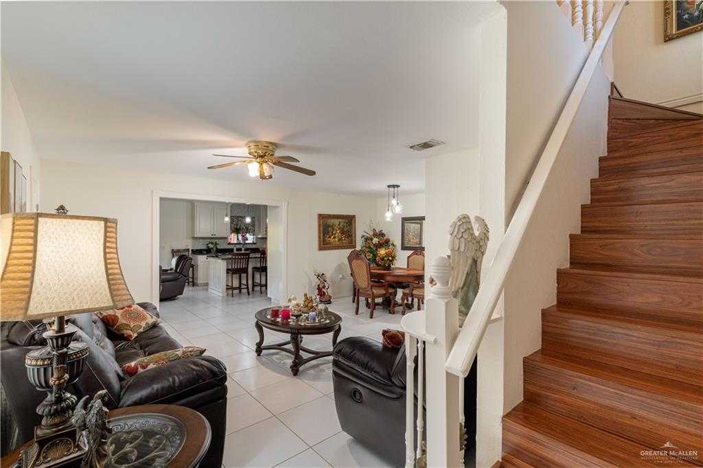 photo 2: 2133 Gull Avenue, McAllen TX 78504