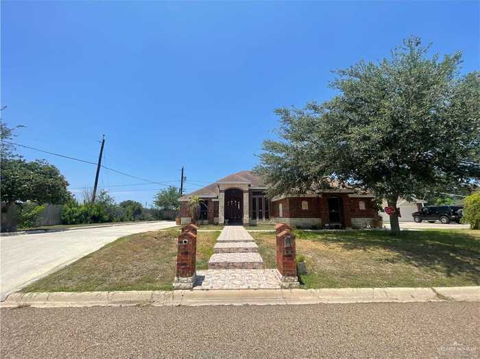 photo 1: 410 Calle Merida Street, Weslaco TX 78596