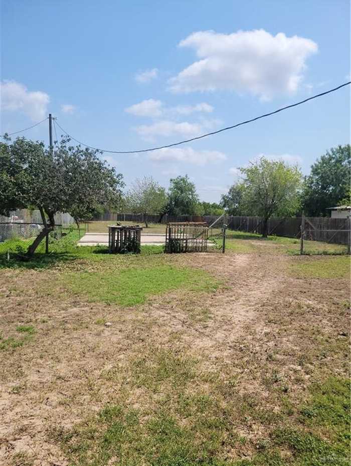 photo 7: 711 El Sendero Drive, Sullivan City TX 78595