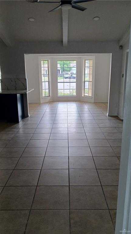 photo 2: 504 W Gardenia Avenue W, McAllen TX 78501