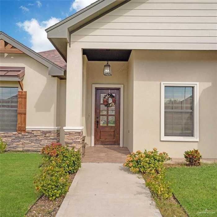 photo 2: 207 Santa Lucia Lane, Rio Grande City TX 78572