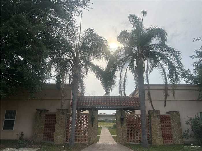 photo 1: 4409 N 25th Lane, McAllen TX 78504