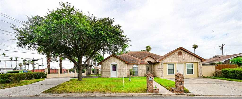 photo 1: 2301 Eagle Avenue, McAllen TX 78504