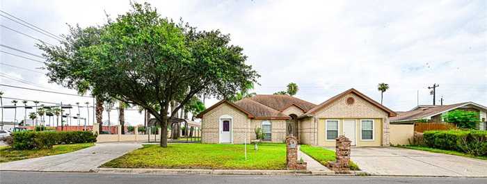 photo 2: 2301 Eagle Avenue, McAllen TX 78504