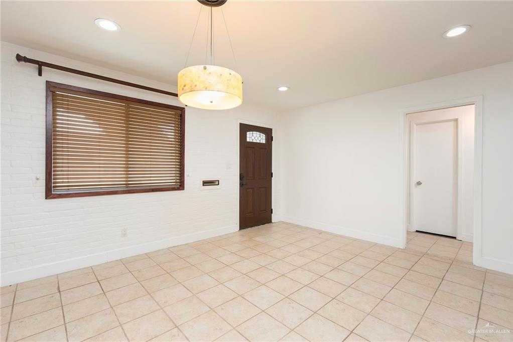 photo 2: 608 W Jonquil Avenue, McAllen TX 78501