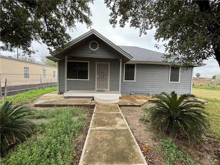 photo 1: 893 N Sosa Street, Roma TX 78584