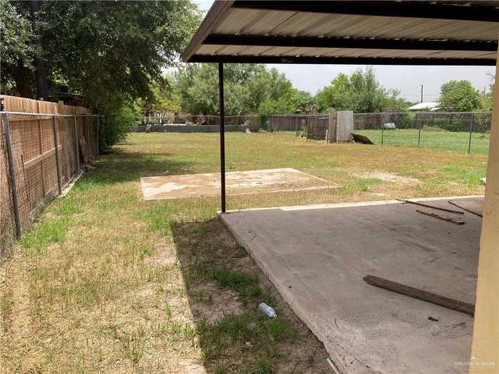 photo 2: 712 E 2nd Street, Sullivan City TX 78595