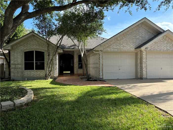 photo 1: 417 E Yarrow Avenue, McAllen TX 78504